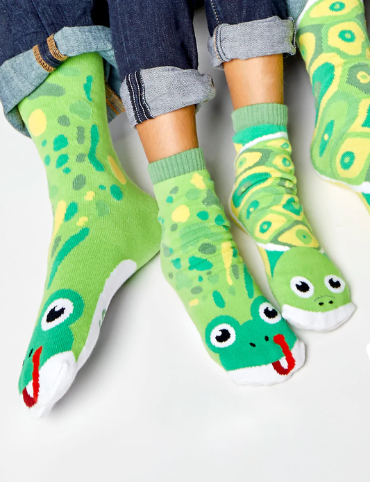 FROG & TURTLE MOM AND ME SOCK SET